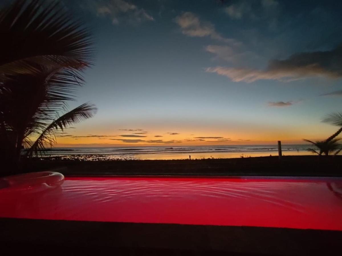 Alive Beach House Transito Eksteriør bilde